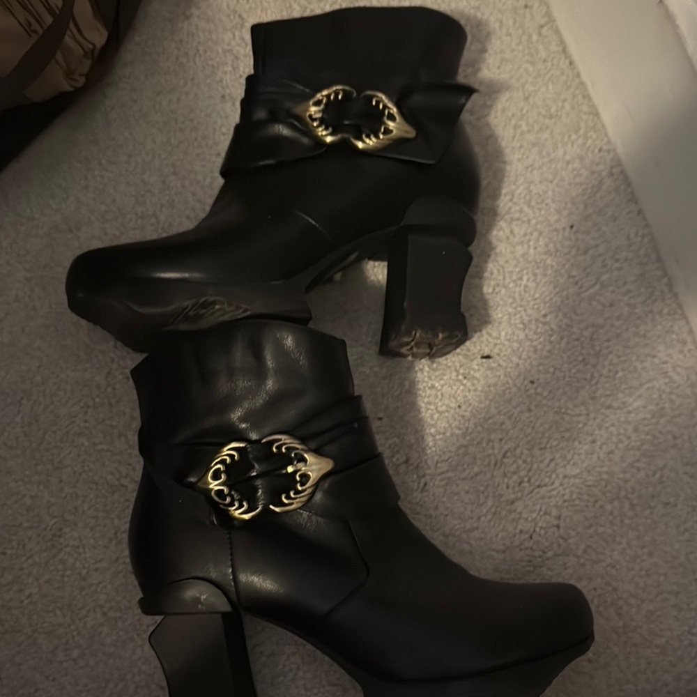 Gold Accent Black Heeled Boots with Chunky Design